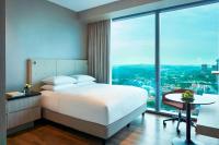 Guest Room King with Cityscape View