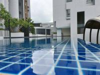 Cozy Sky Trees 4 Guests, Balcony, Netflix and Big TV A08 - B&B Johor Bahru