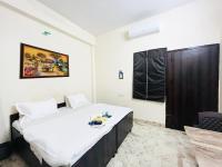 B&B New Delhi - Hotel Maharaja - Majnu-ka-tilla - Bed and Breakfast New Delhi