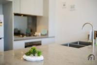 Sunshine 2 Bed home in Olympic Park - Bed and Breakfast Sydney