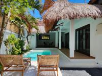 Villa Bidadari - 2BR Tropical Seminyak - B&B