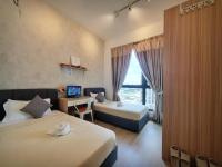 B&B Subang Jaya - PH2101,2,3 - Paradise Home Staycation Contactless Self Check-In Private Rooms in 3 Bedrooms Apartment - Bed and Breakfast Subang Jaya