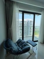 Apartment with Pool View 