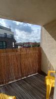 Odkryta Warszawa! - prywatne mieszkanie, samodzielne zameldowanie, private studio balcony, free wifi, smart tv 55", parking, self check in - Warsaw North - B&B