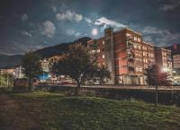 Spacious and Modern Apartment in Town Center - B&B Konjic