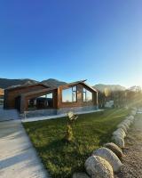 Alexandra Family Estate - B&B