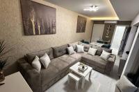 Apartman Little garden near Airport - B&B Dobanovci