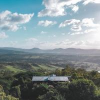 B&B Canungra - Luxurious Hinterland Guest House with HEATED POOL Sleeps 10 Brisbane Scenic Rim Gold Coast - Bed and Breakfast Canungra