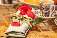 Jungle Spa - Cocon tropical et dépaysant avec balnéo en plein coeur de Pézenas ! - B&B Pézenas