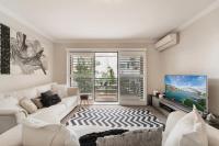 B&B Sydney - Walk to Coogee Beach Apartment Retreat - Bed and Breakfast Sydney