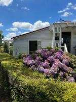 The Cottage at The Willows - B&B