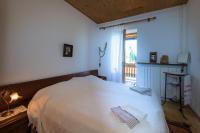 Villa with Garden View
