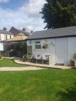 B&B Luton - Sally's bed and breakfast - Bed and Breakfast Luton