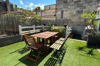 Spacious and radiant house with terrace - B&B
