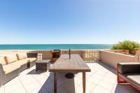 Las Brisas #8 Beachfront - On the sand and steps from Mannys for tacos & tequila - Bed and Breakfast Puerto Peñasco