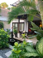 Villa Petra Seminyak Bali - B&B Seminyak