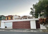 Hotel Boutique CasAguacate Apt Morfo close to Airport - B&B Potrerillos