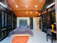 Kamer met Kingsize Bed en Uitzicht op de Tuin