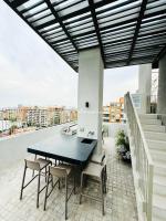 Moderno departamento vanguardista en el corazón de Las Condes - B&B