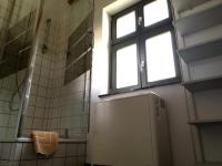 Camera Singola con Servizi Igienici in Comune