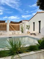 VILLA avec piscine aux portes d’Uzès - B&B
