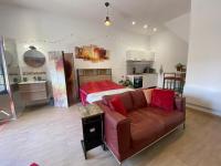 Estudio con terraza