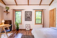 Deluxe Bungalow with Garden View