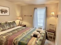 Queen Room with Shared Bathroom