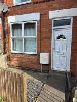 2 Bed House - Garden & Excellent Wifi - B&B