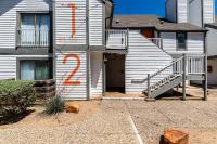 Perfectly Located Stay at Med-Center Pool & Gym - Chambres d’hôtes Houston