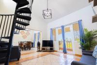 Golden Dream Villas & Studio A/B Pool View - Ferienwohnung Isabela