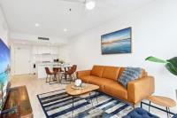 B&B Brisbane - Stylish 2-Bed with Rooftop BBQ, Pool & Gym - Bed and Breakfast Brisbane