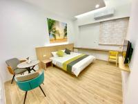 Queen Room with Shared Bathroom