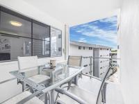 Chic Modern Retreat 1BR Apt w pool Kelvin Grove - B&B Brisbane