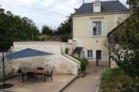 Maison atypique semi-troglodyte - Bed and Breakfast