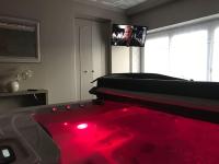 MAISON AVEC JACUZZI PRIVATIF - B&B