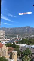 Mandela Place Luxury & Stylish Apartment - Bed and Breakfast Kaapstad