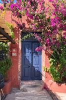 The Red Winehouse - Ferienwohnung Foinikiá