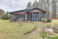 Tranquil Fairmont Studio with Patios - Pets Welcome! - B&B