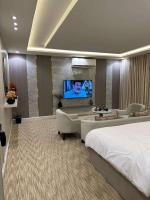 استديو إفيرست العقيق الذاتية - B&B Riyad