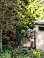 B&B Crafers - Architects Summer House, Mt Lofty Gardens - Bed and Breakfast Crafers