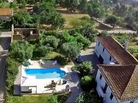 Totally Private 2-bedroom apartment & private solar heated pool WiFi, AC - B&B