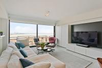 B&B Knokke-Heist - Sunny and comfortable 2 bedroom appartement with stunning Sea-view and 2 terraces - Bed and Breakfast Knokke-Heist