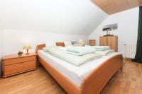 Ferienwohnung Morgenrot im Haus Auszeit Crusoh - B&B Schweindorf