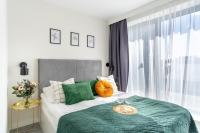 Apartment with balcony, 6th floor