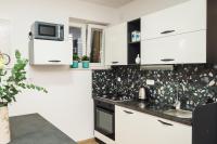 Perina apartments - B&B Podstrana