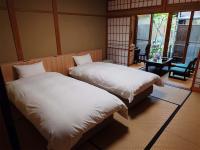 Twin Room with Private External Bathroom (Adult Only)