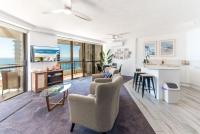 B&B Gold Coast - Charming 2BR Ocean View Apartment - Bed and Breakfast Gold Coast