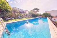 B&B Calvi - Superbe villa avec piscine et vue mer + Revellata - Bed and Breakfast Calvi