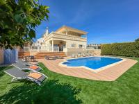 Luxury Holiday Villa Pescadinha near Beach, Albufeira - B&B